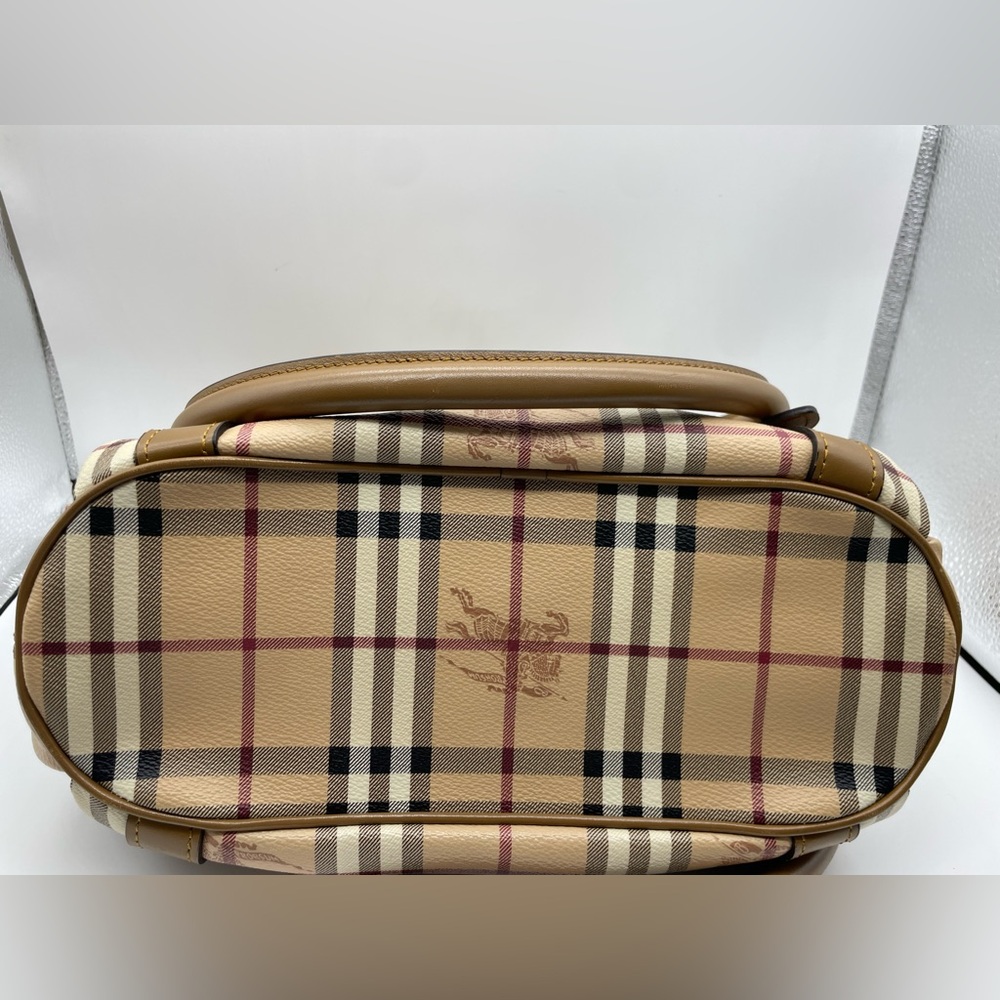 Burberry Beige and Black Check Shoulder Bag - Picture 3 of 15